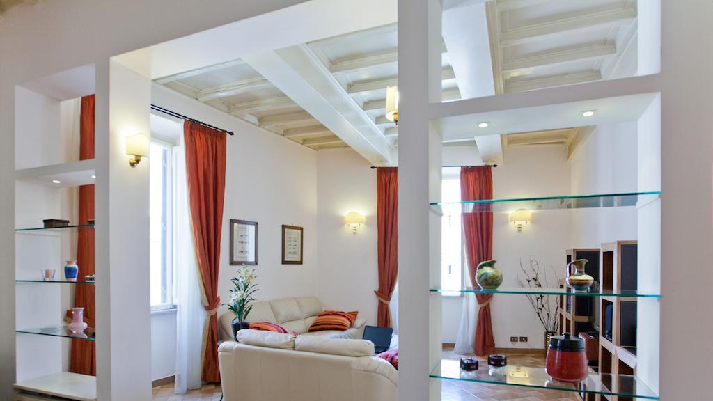 Rental In Rome Trevi Fouintain View Apartment Oda fotoğraf